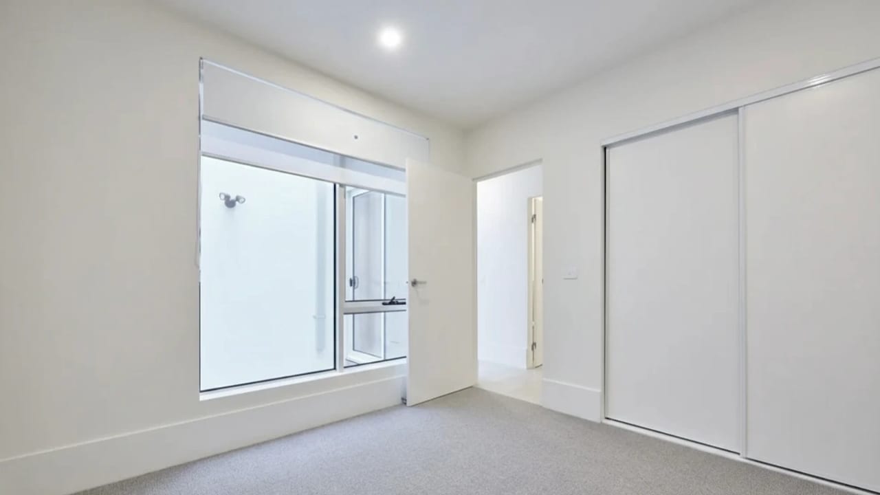 Furnished room with ensuite in a share house