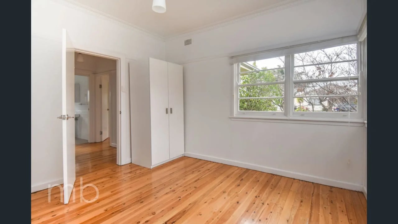 Unfurnished room with own bathroom