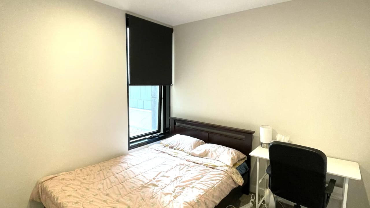 Furnished room in a flatshare