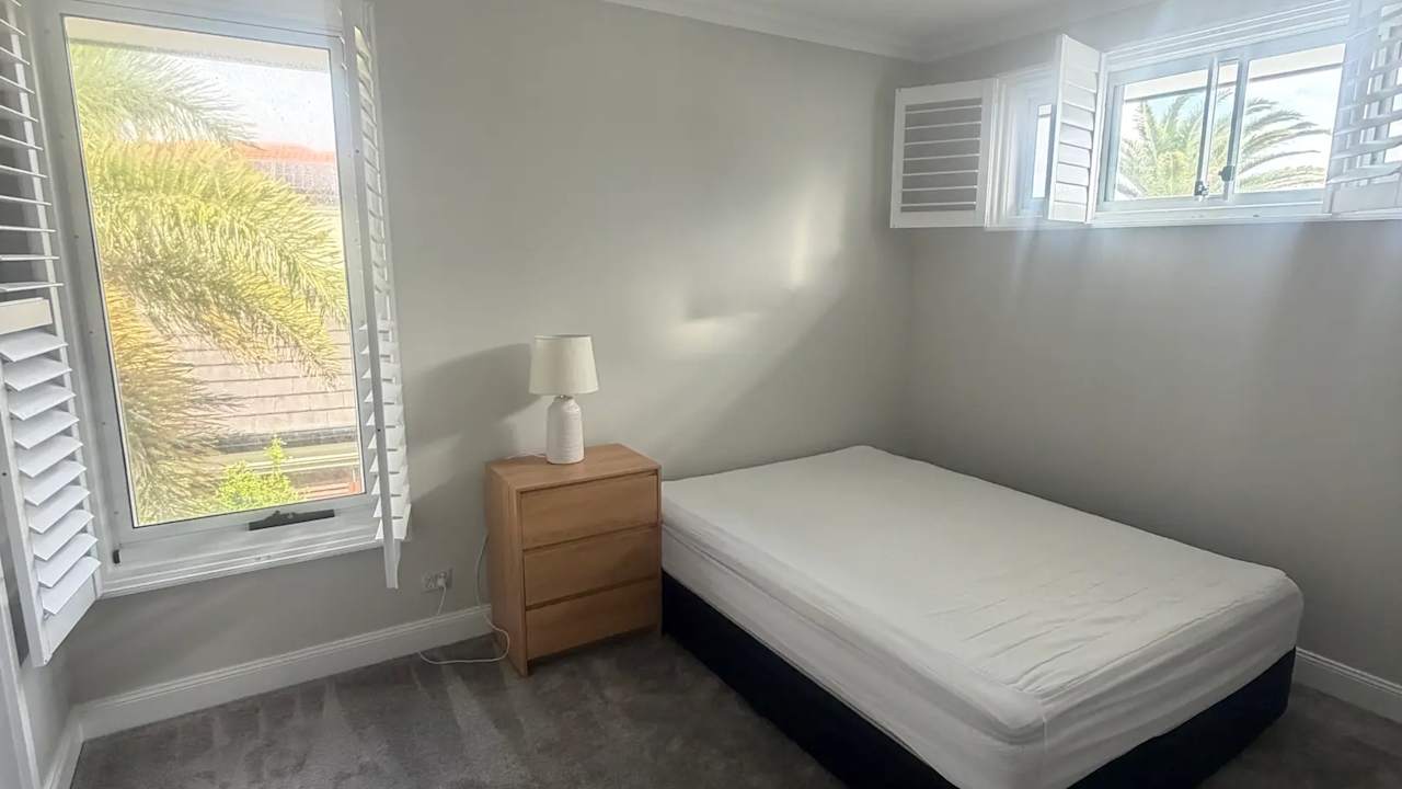 Furnished room with own bathroom