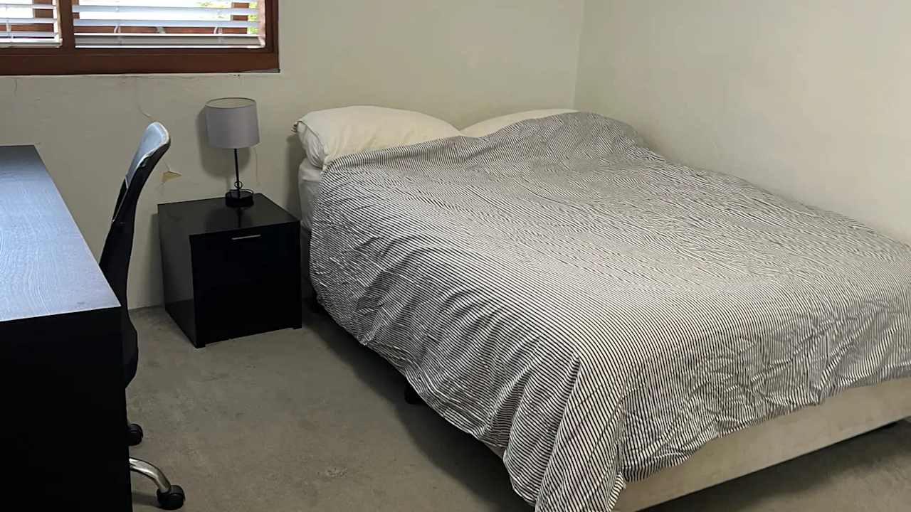 Furnished room with own bathroom