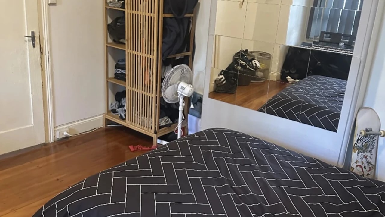 Unfurnished room in a share house