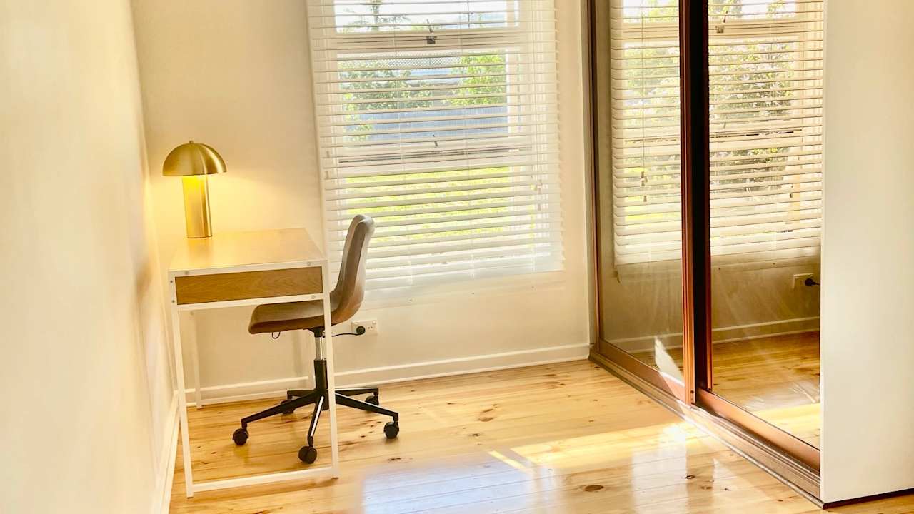 Furnished room in a share house