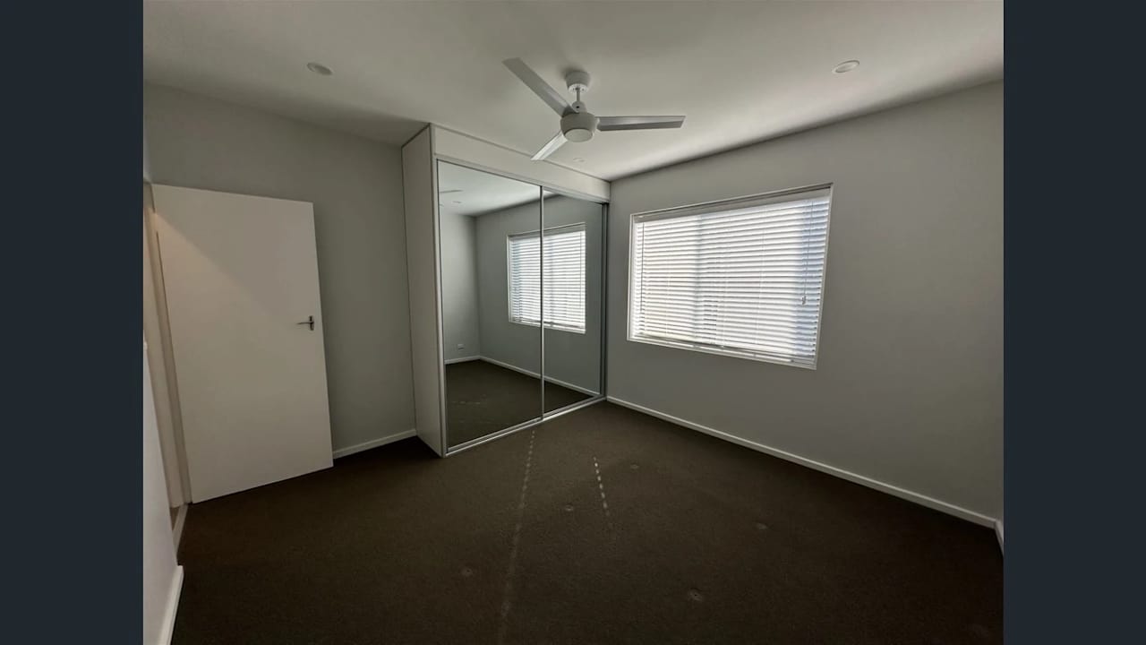 Unfurnished room in a share house