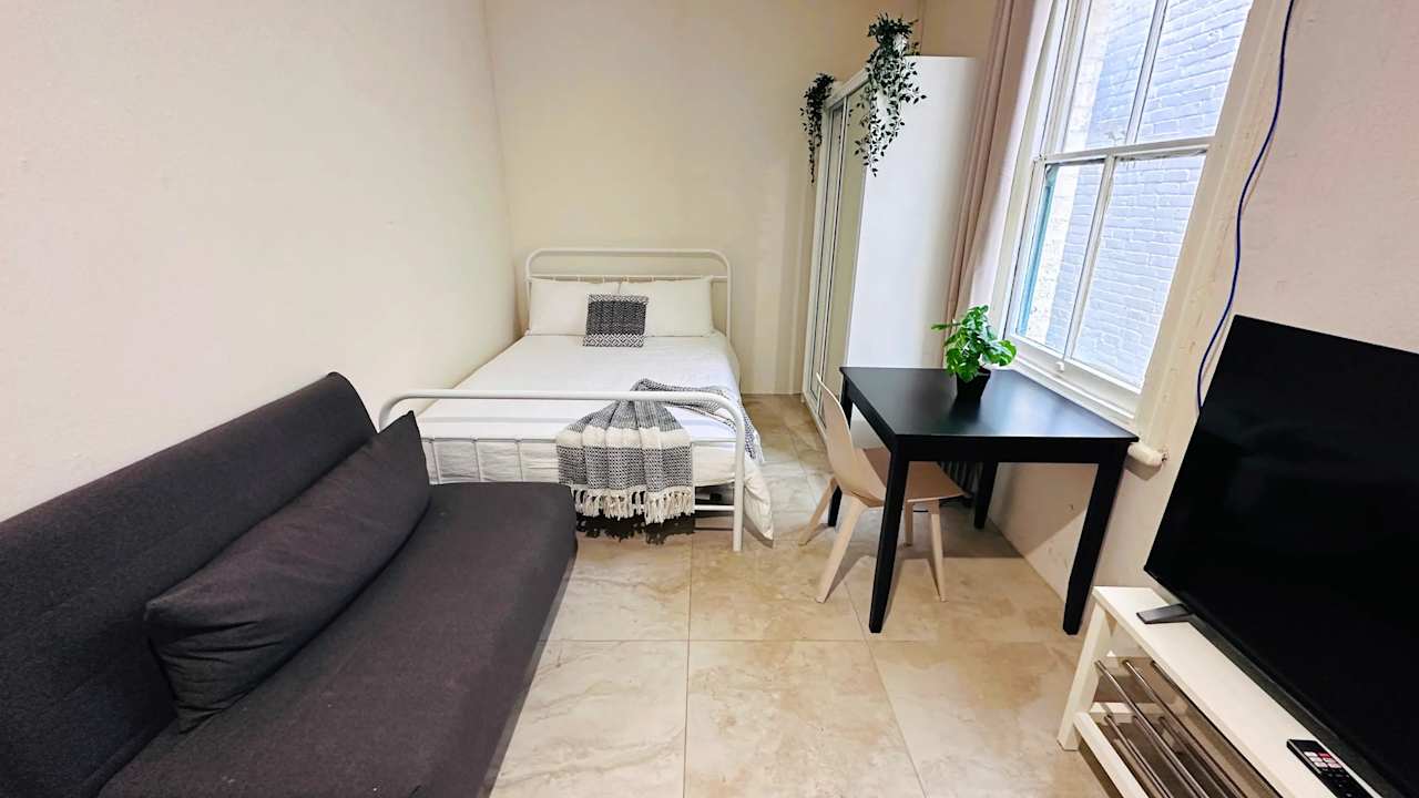 Furnished room studio flat for rent
