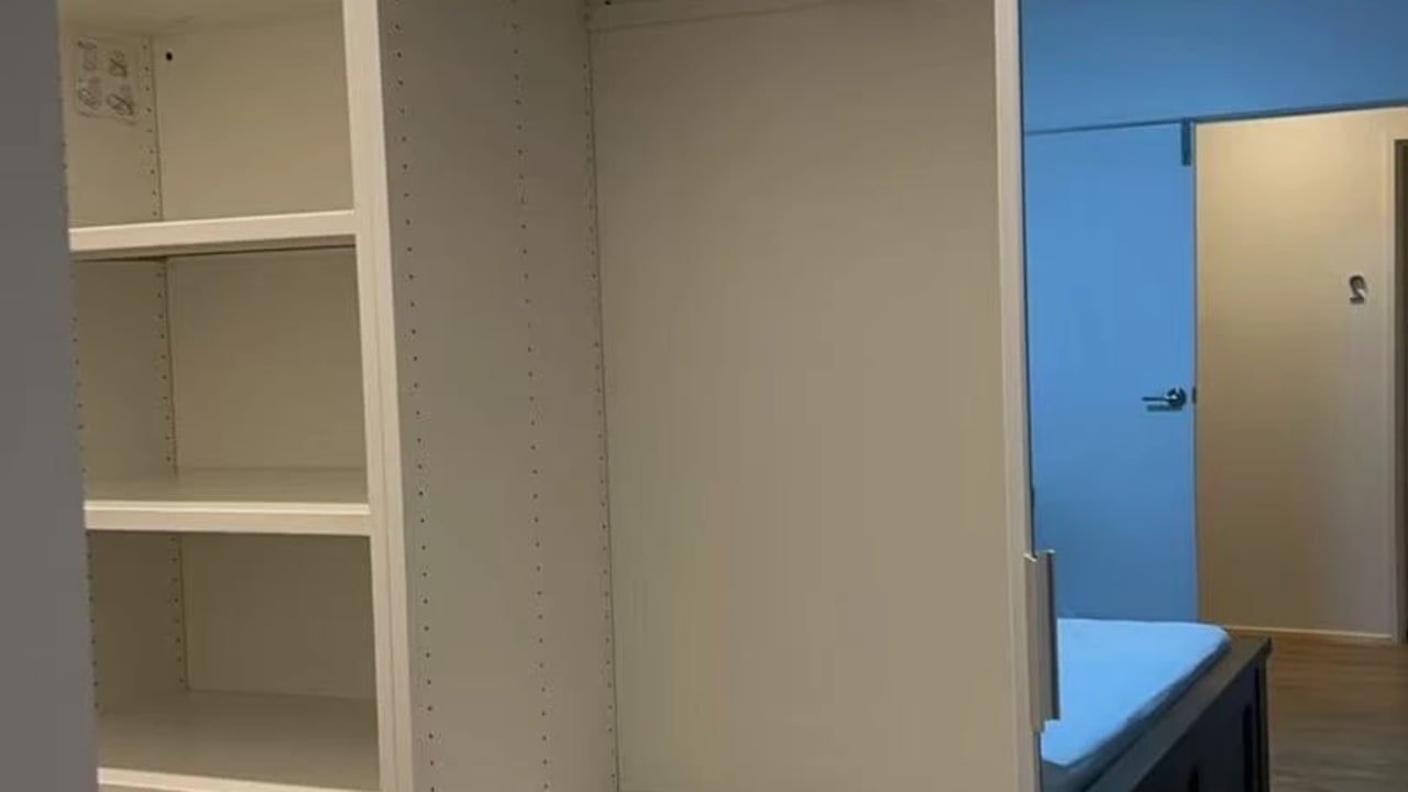 Furnished room in a share house