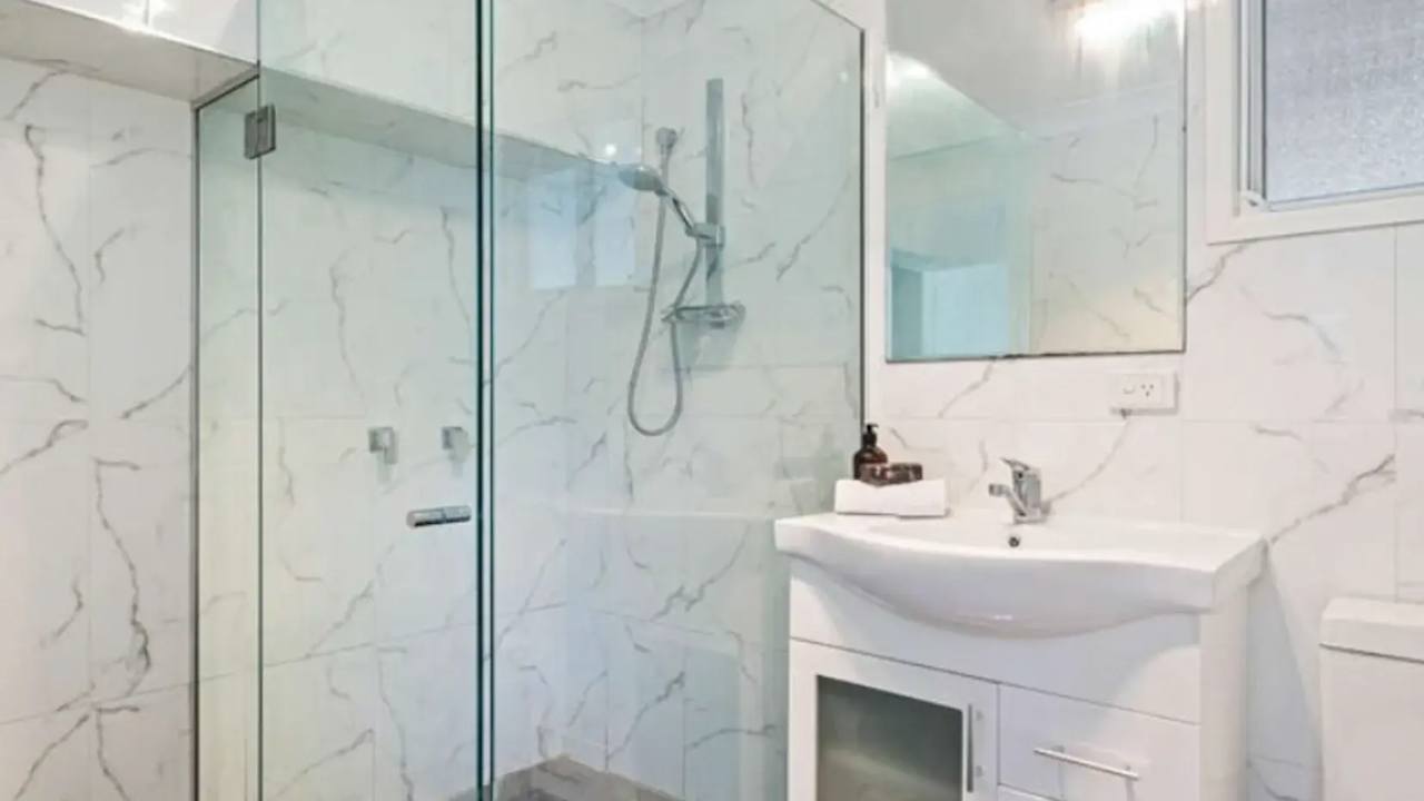 Furnished room studio flat for rent