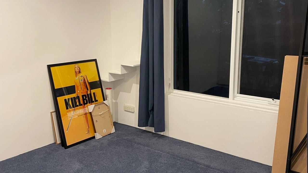 Unfurnished room in a flatshare