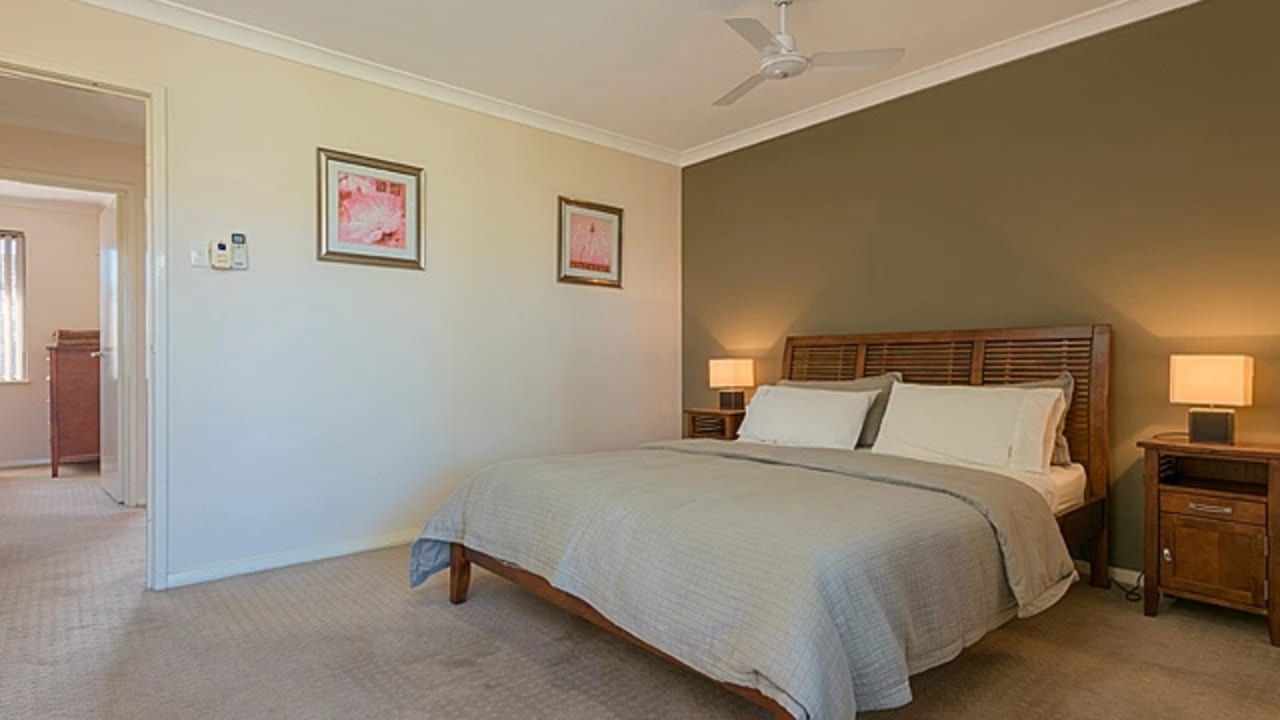Furnished room in a share house