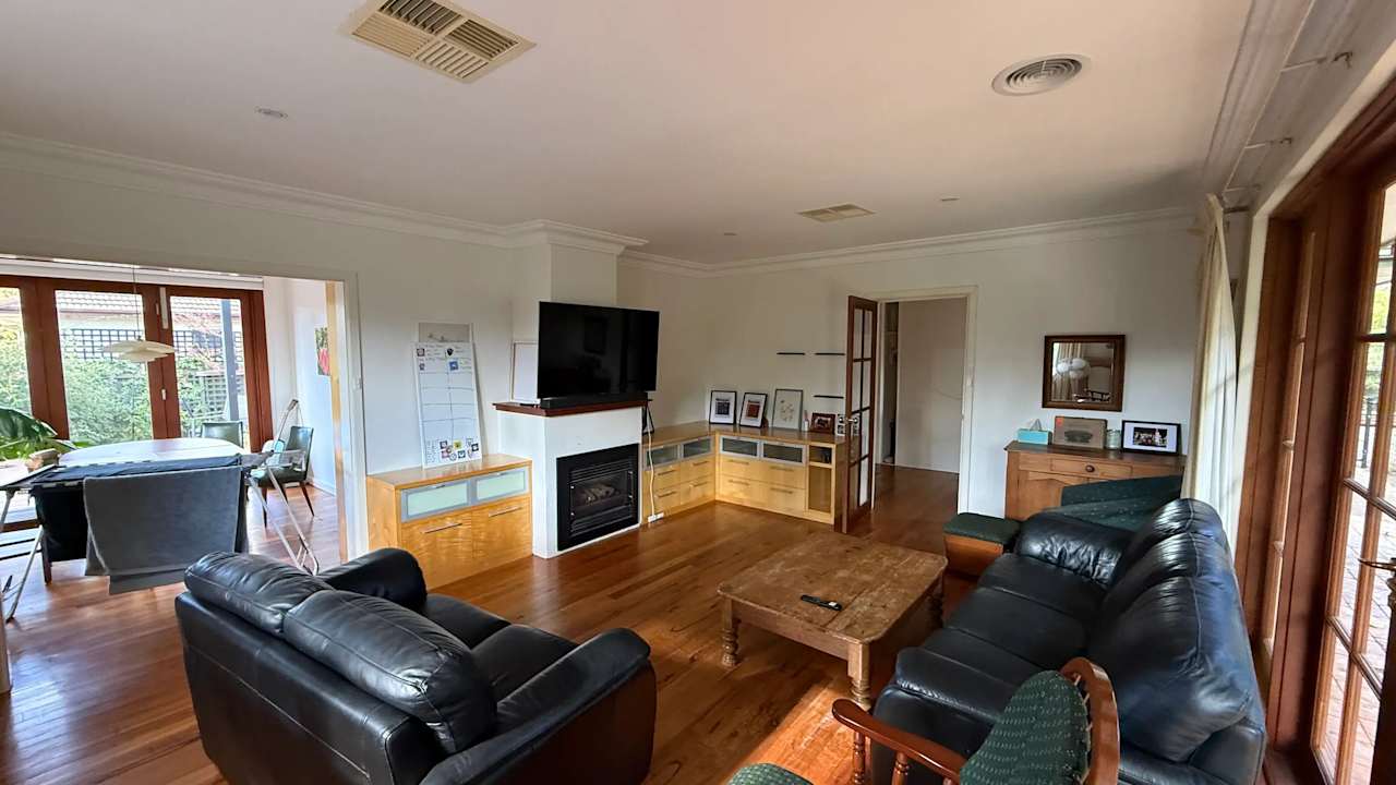 Furnished room in a share house