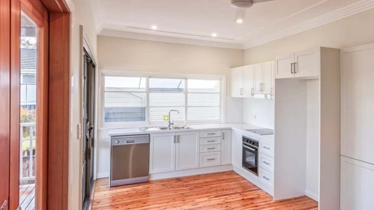 Unfurnished room in a share house