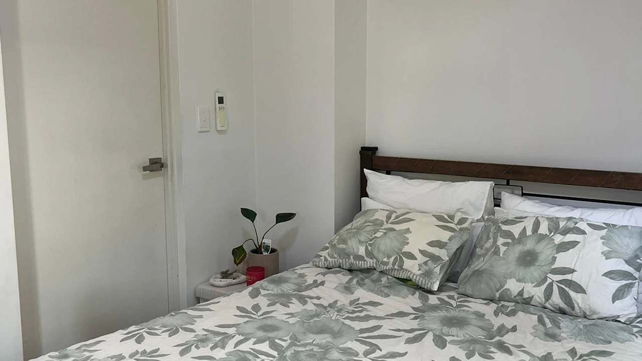 Furnished room with own bathroom