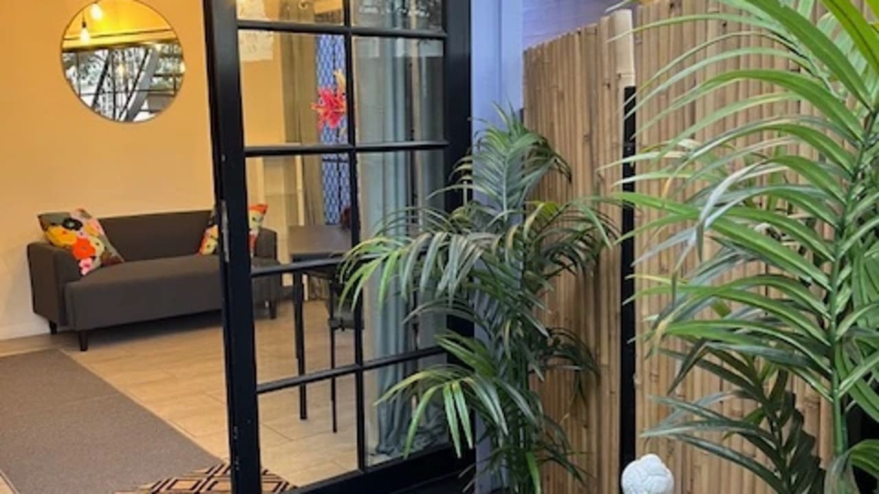 Whole property with 2 rooms for rent