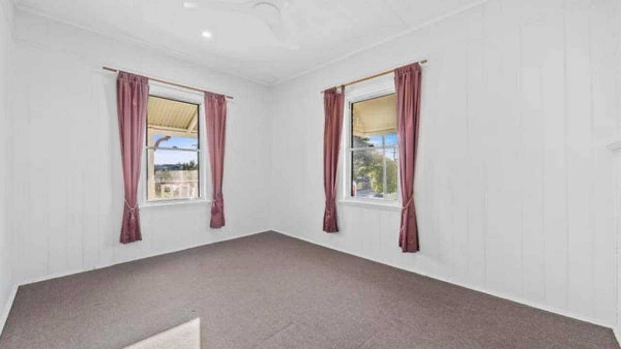 Unfurnished room in a share house