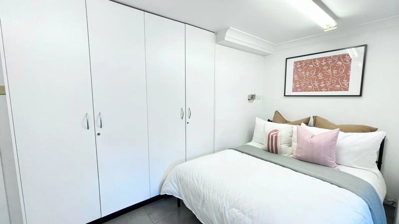 Room studio flat for rent