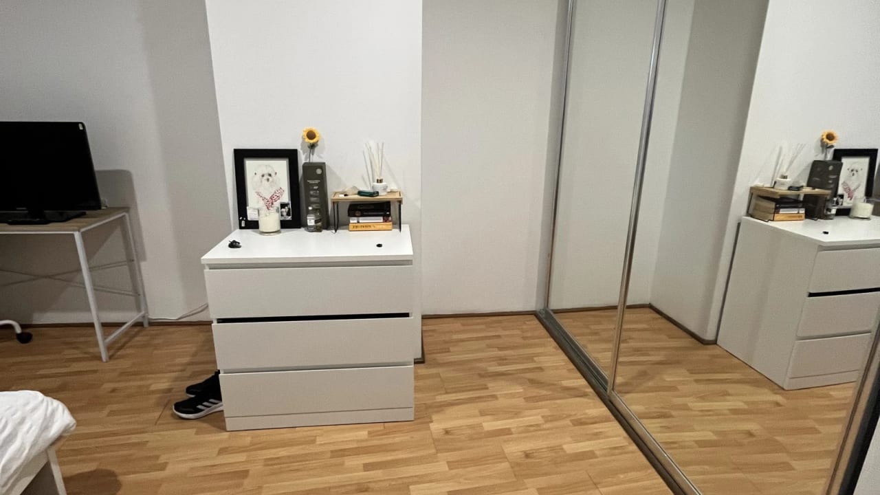 Furnished room in a flatshare
