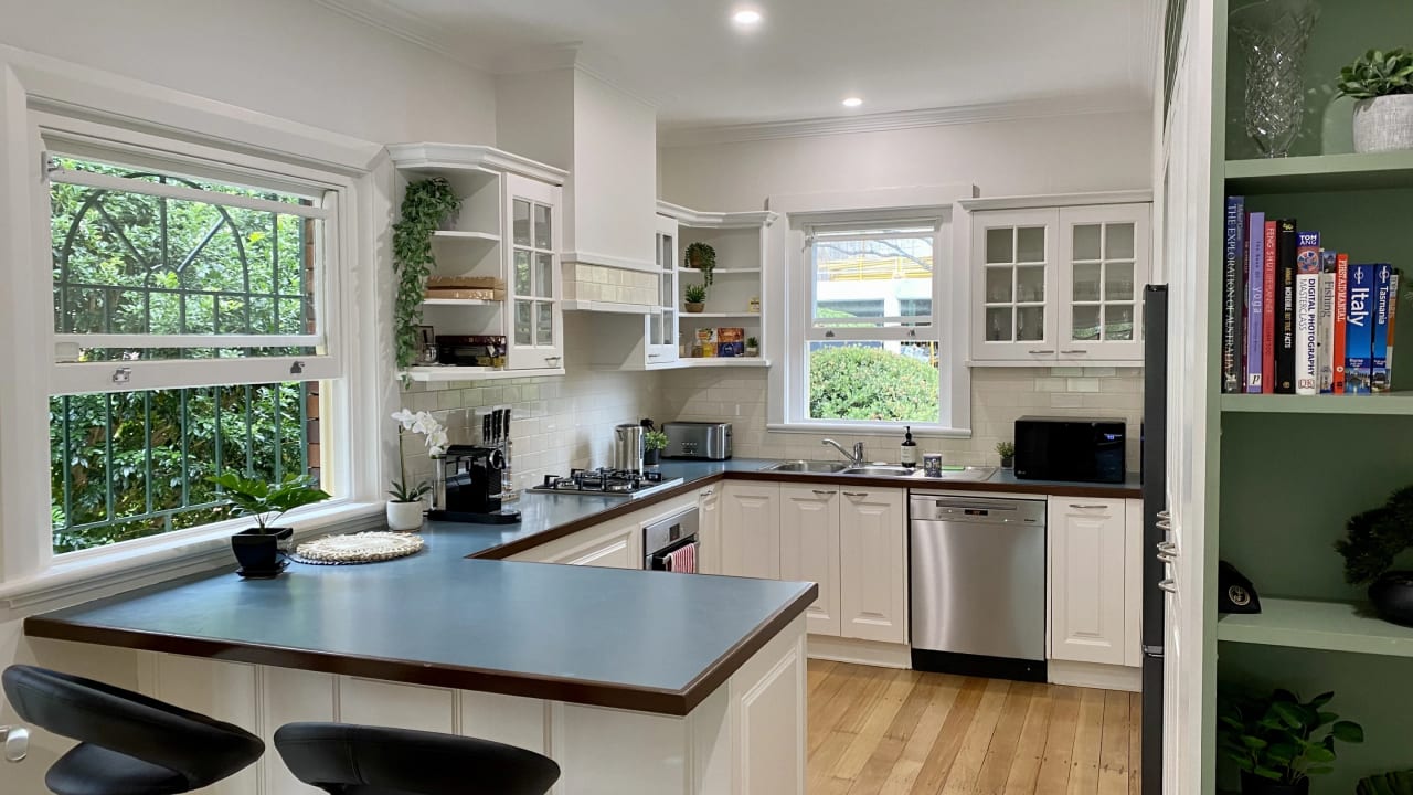 Whole property with 3 rooms for rent