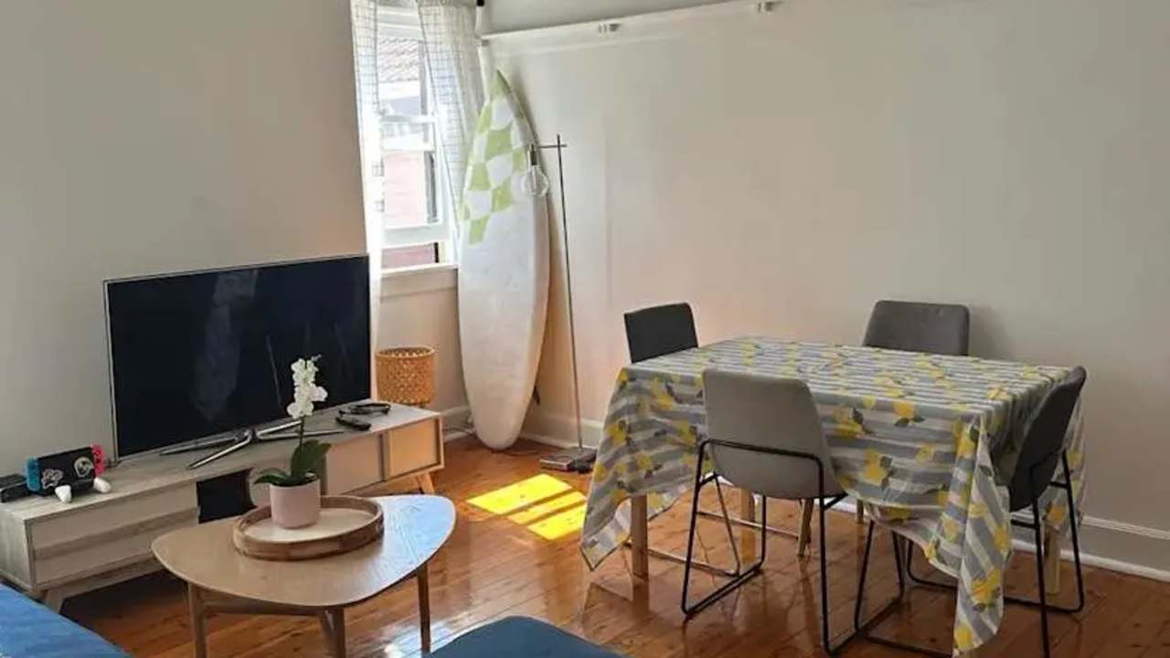 Whole property with 1 room for rent