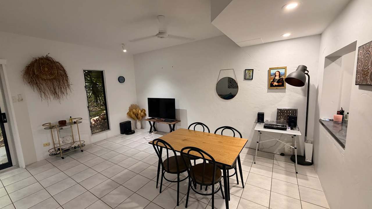 Furnished room with own bathroom