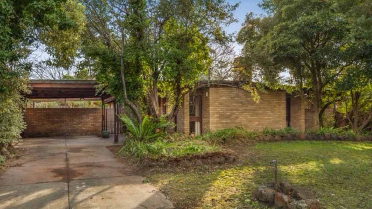 Whole property with 3 rooms for rent