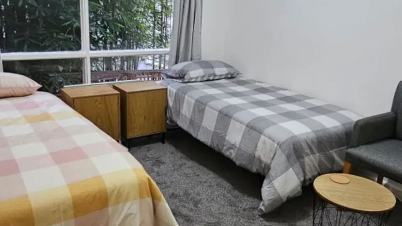 Furnished room in a flatshare