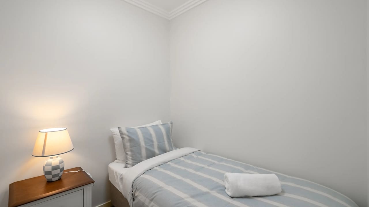 Whole property with 2 rooms for rent