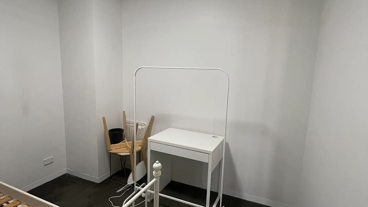 Furnished room in a flatshare