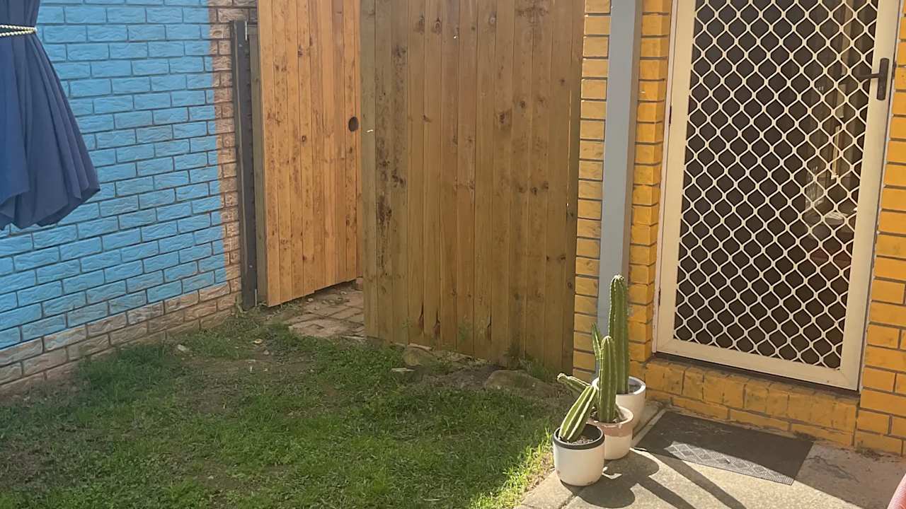 Unfurnished room in a share house
