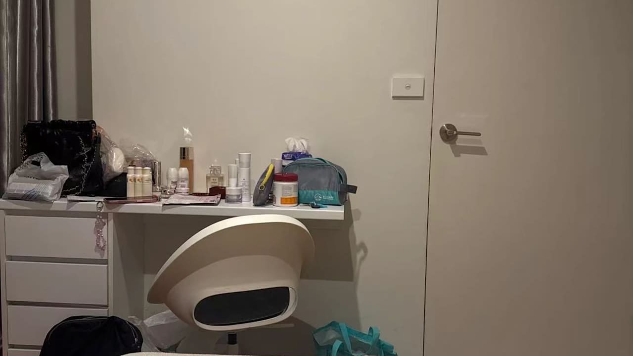 Furnished room in a share house