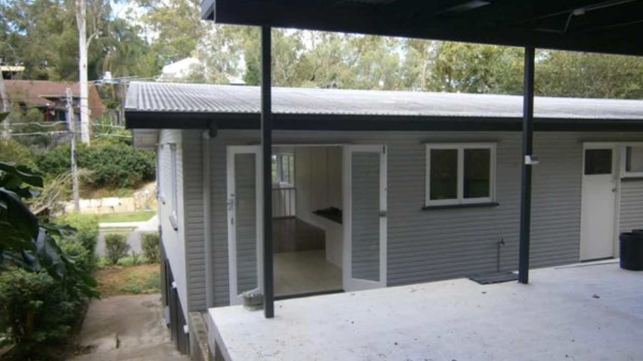 Unfurnished room in a share house