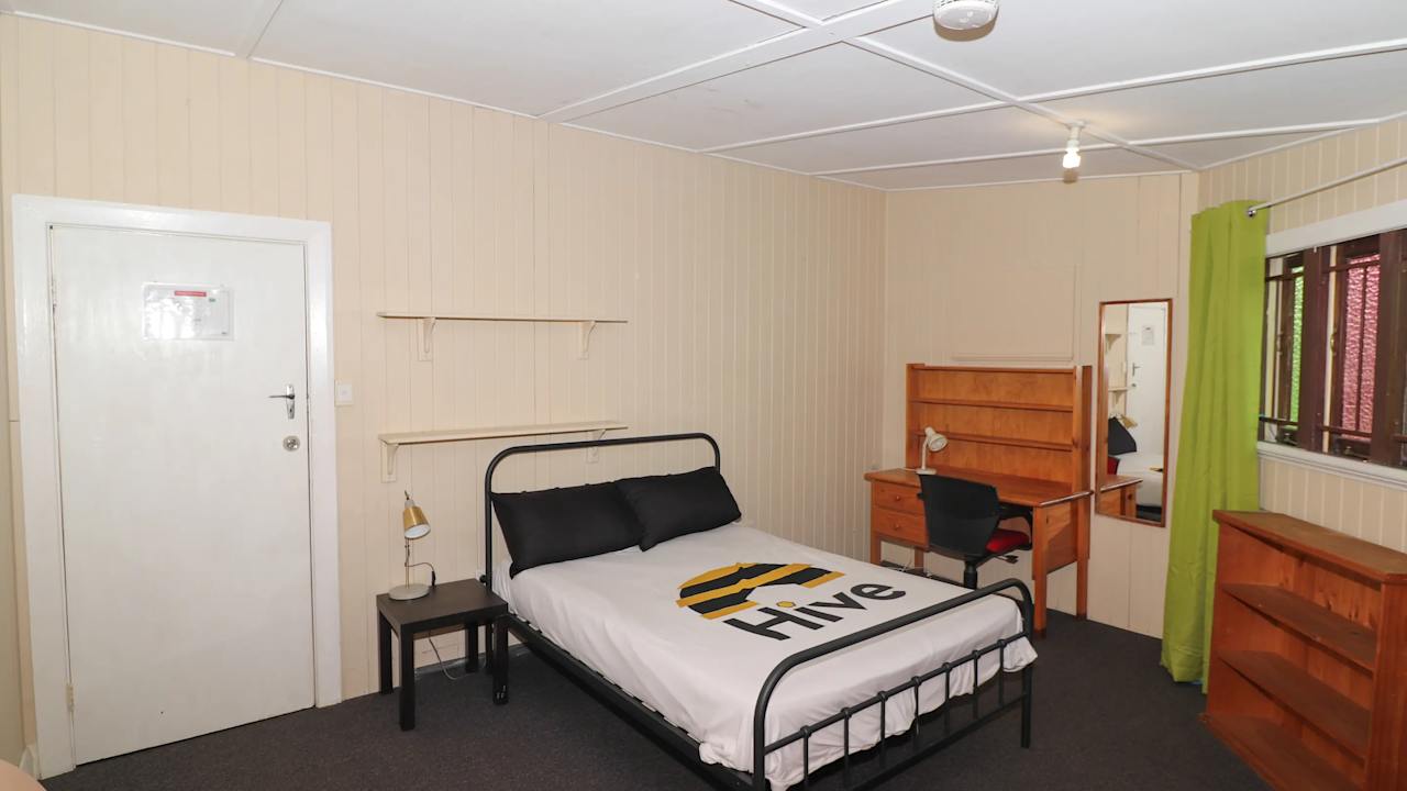 Furnished room in a share house