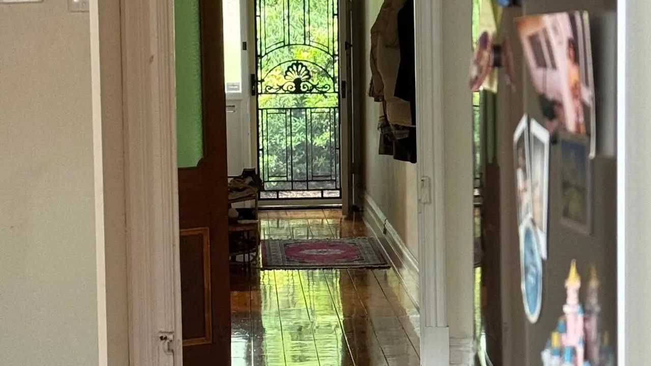 Unfurnished room in a share house