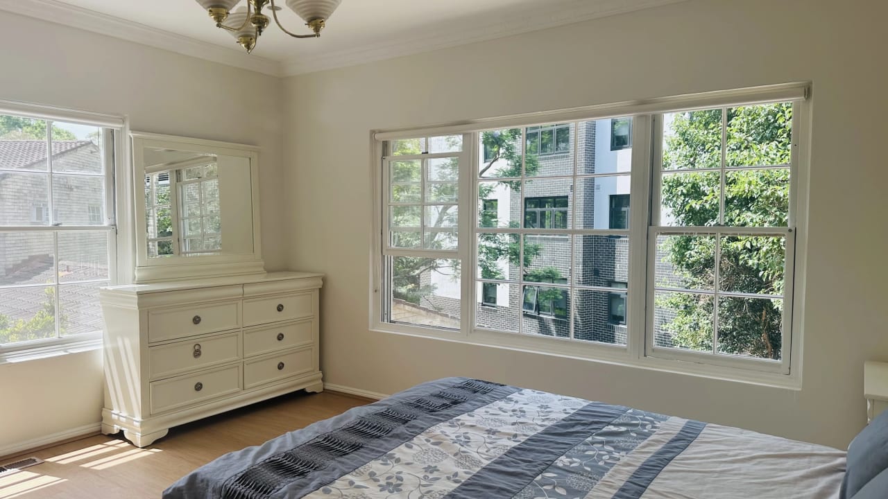 Furnished room in a share house