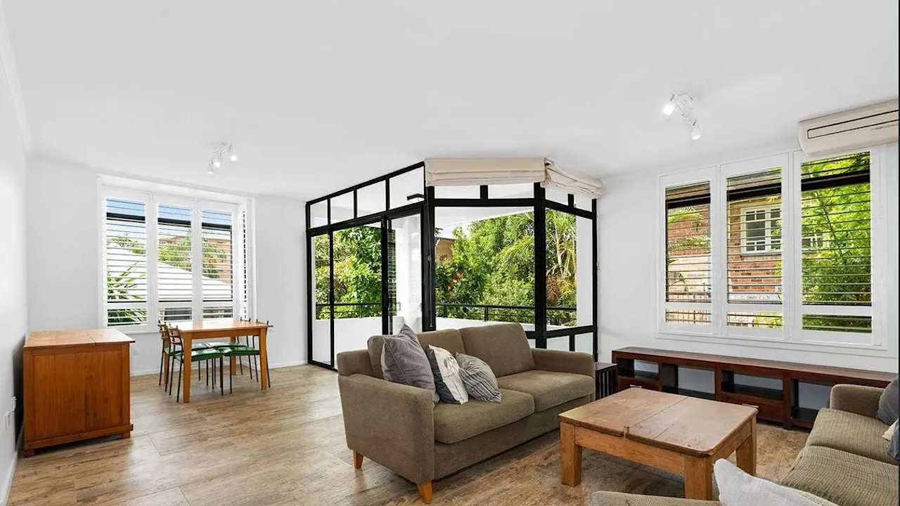 Furnished room with own bathroom