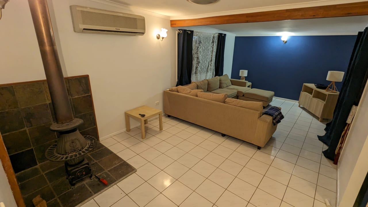 Unfurnished room in a share house