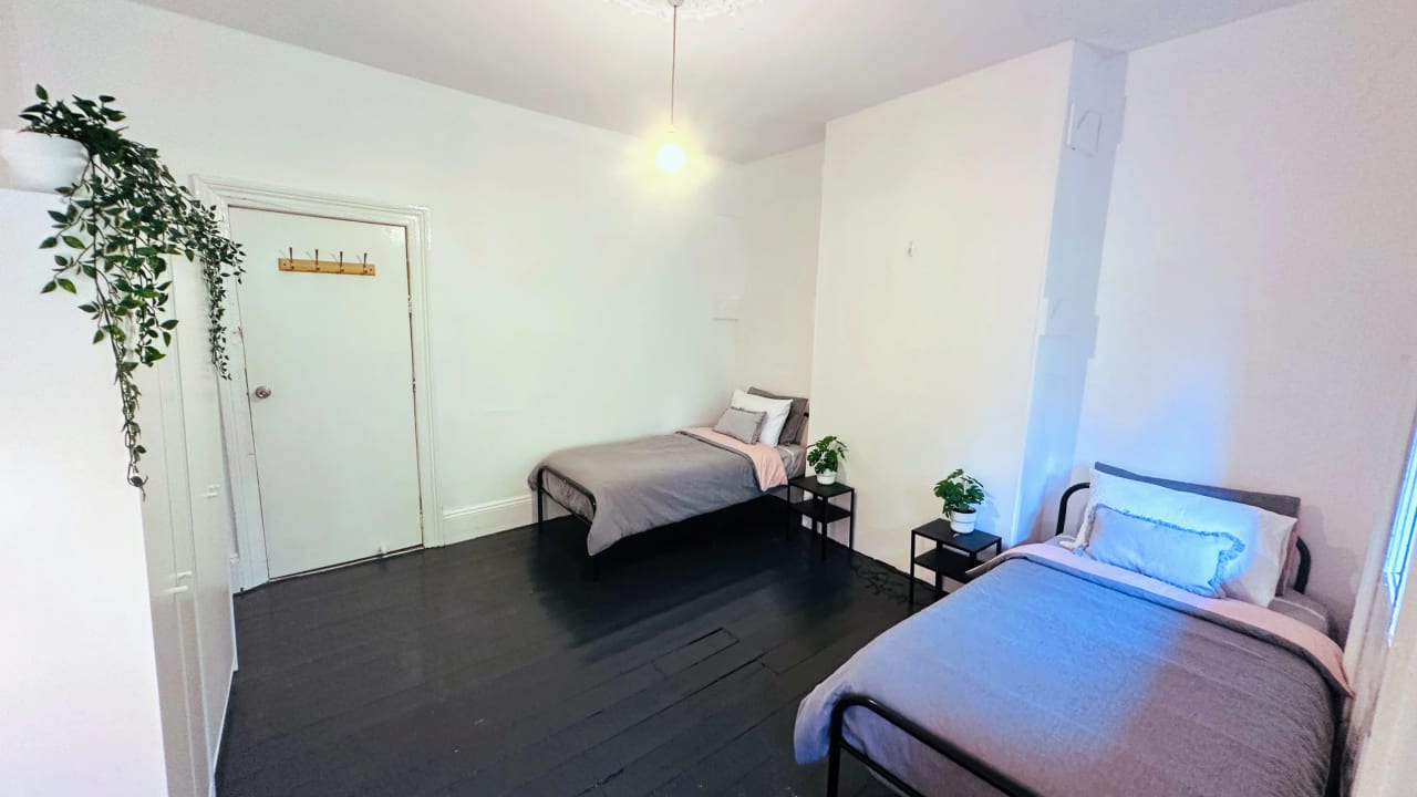 Furnished room in a share house