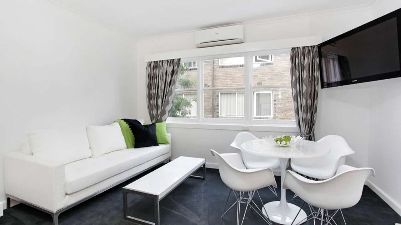 Furnished room studio flat for rent