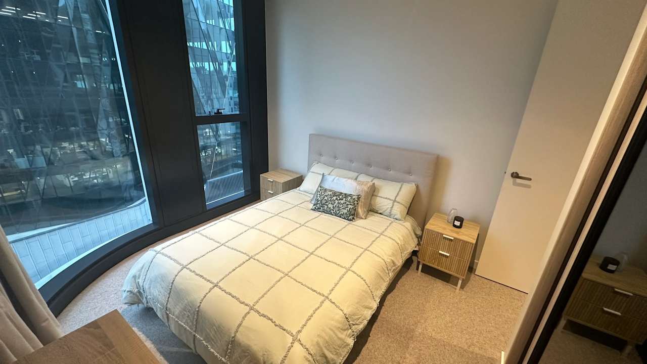 Furnished room with own bathroom