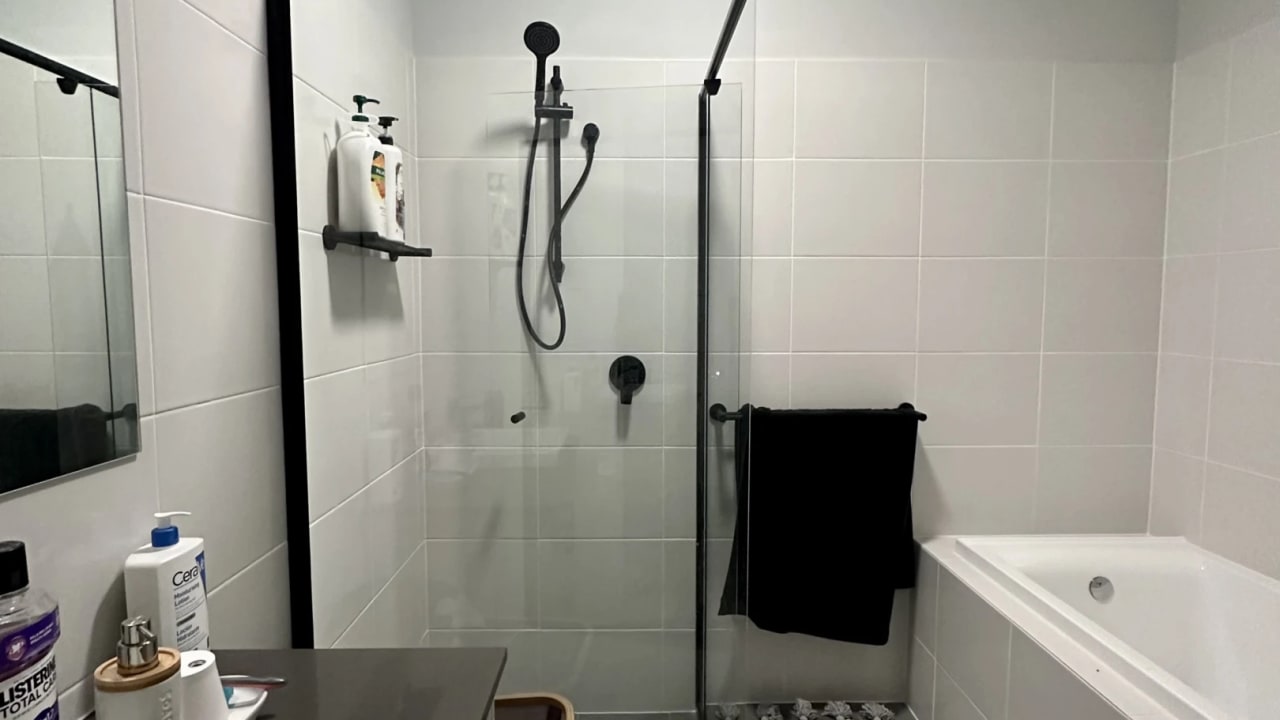 Furnished room in a share house