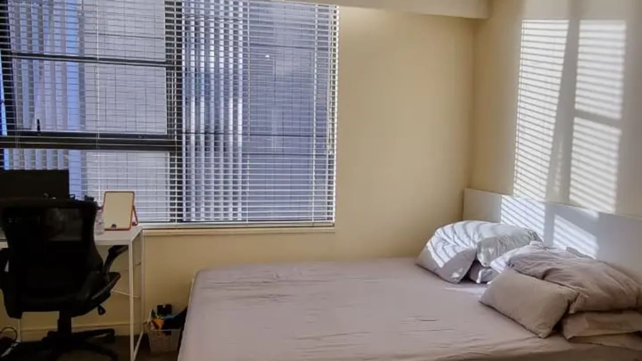 Unfurnished room with own bathroom
