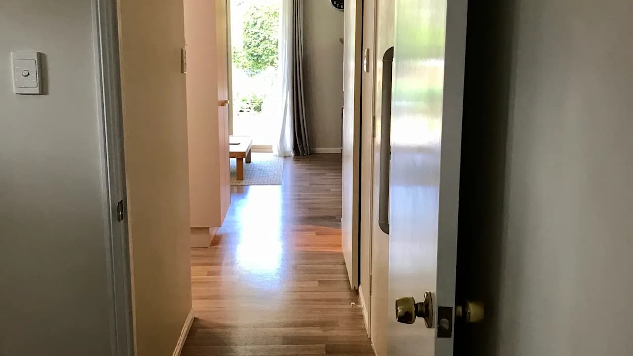 Furnished room granny flat for rent