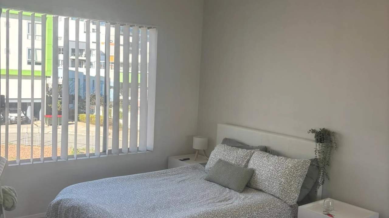 Furnished room with own bathroom