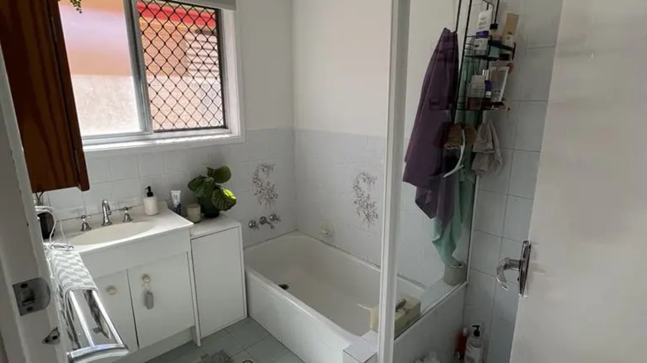 Unfurnished room in a share house