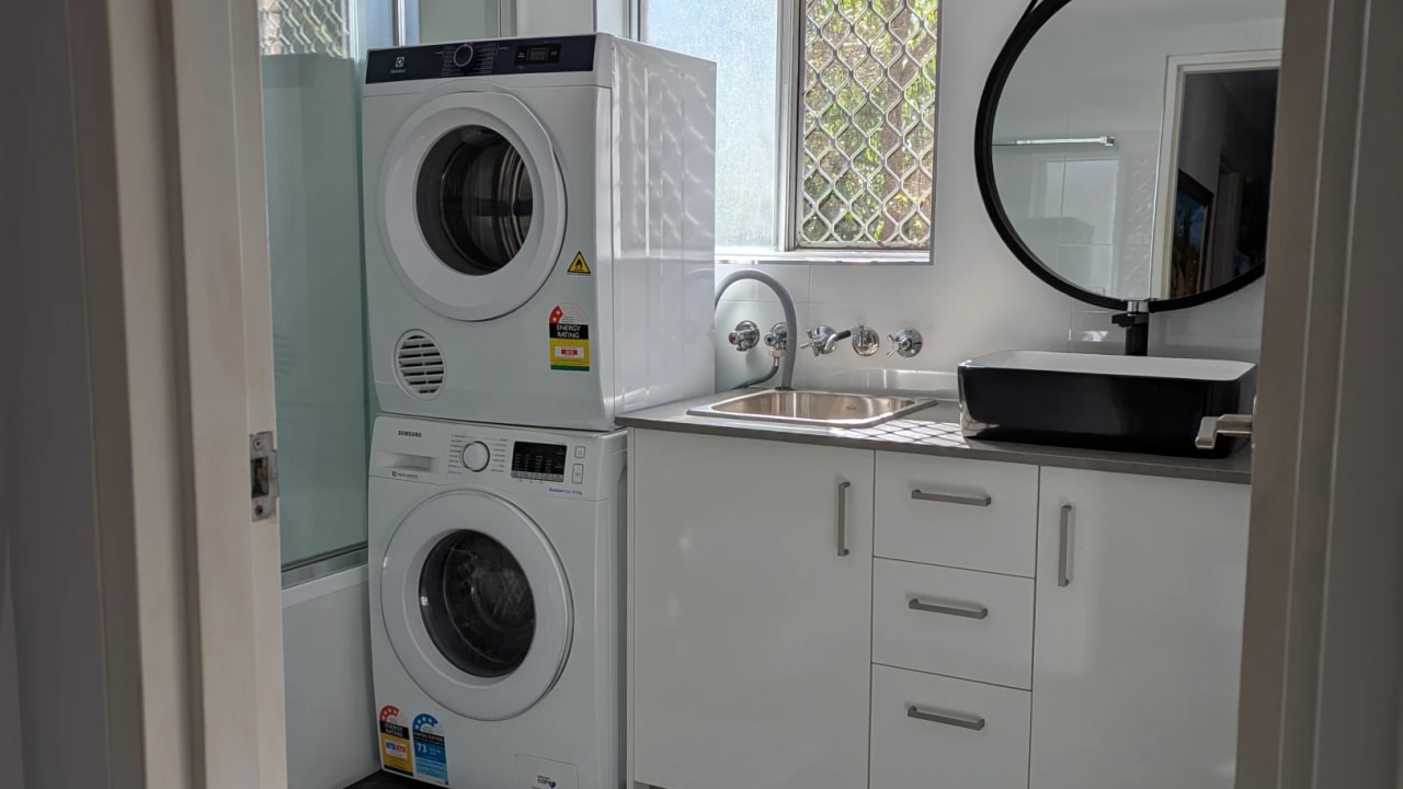 Furnished room with own bathroom