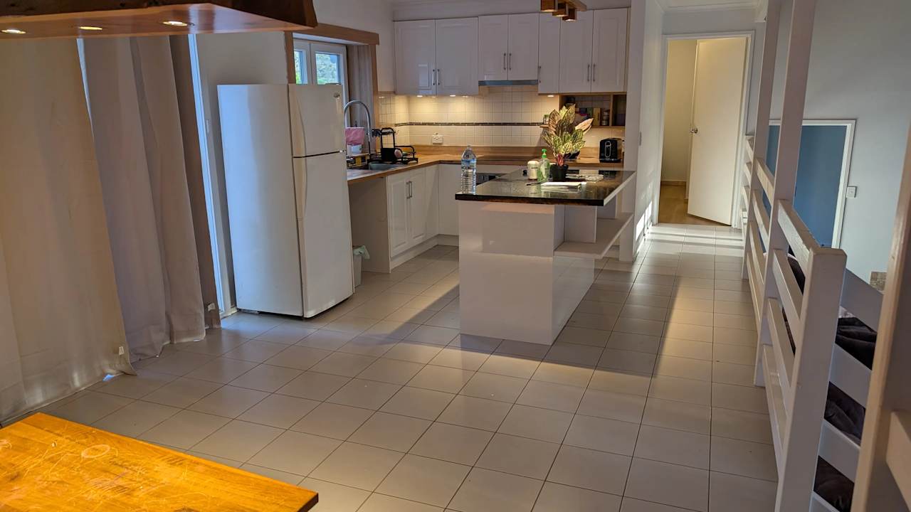 Unfurnished room in a share house