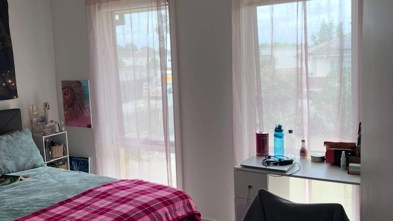 Furnished room in a share house