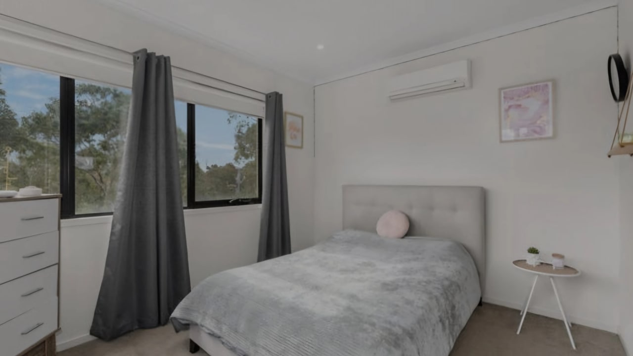 Room with ensuite in a share house