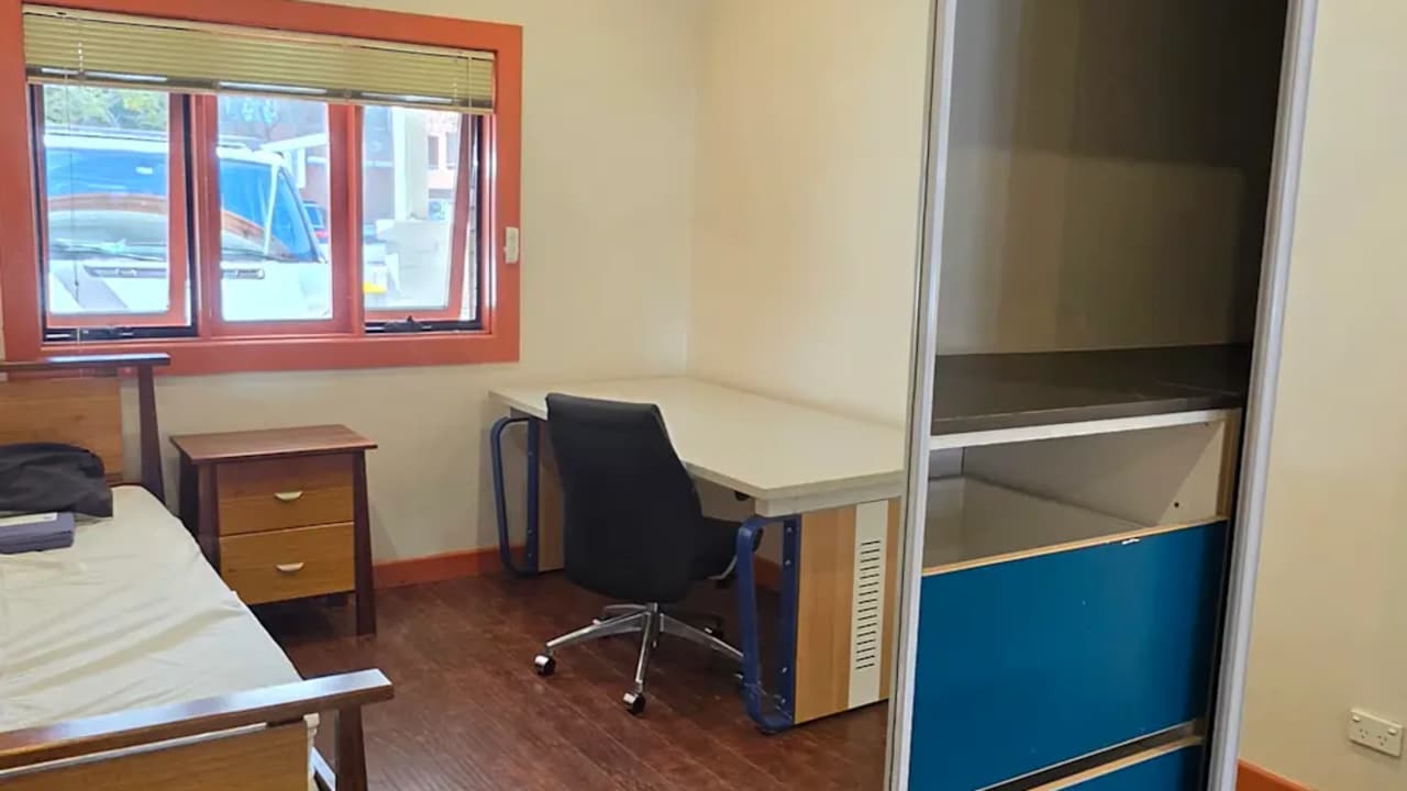 Furnished room in a share house
