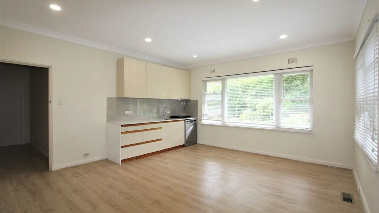 Room granny flat for rent