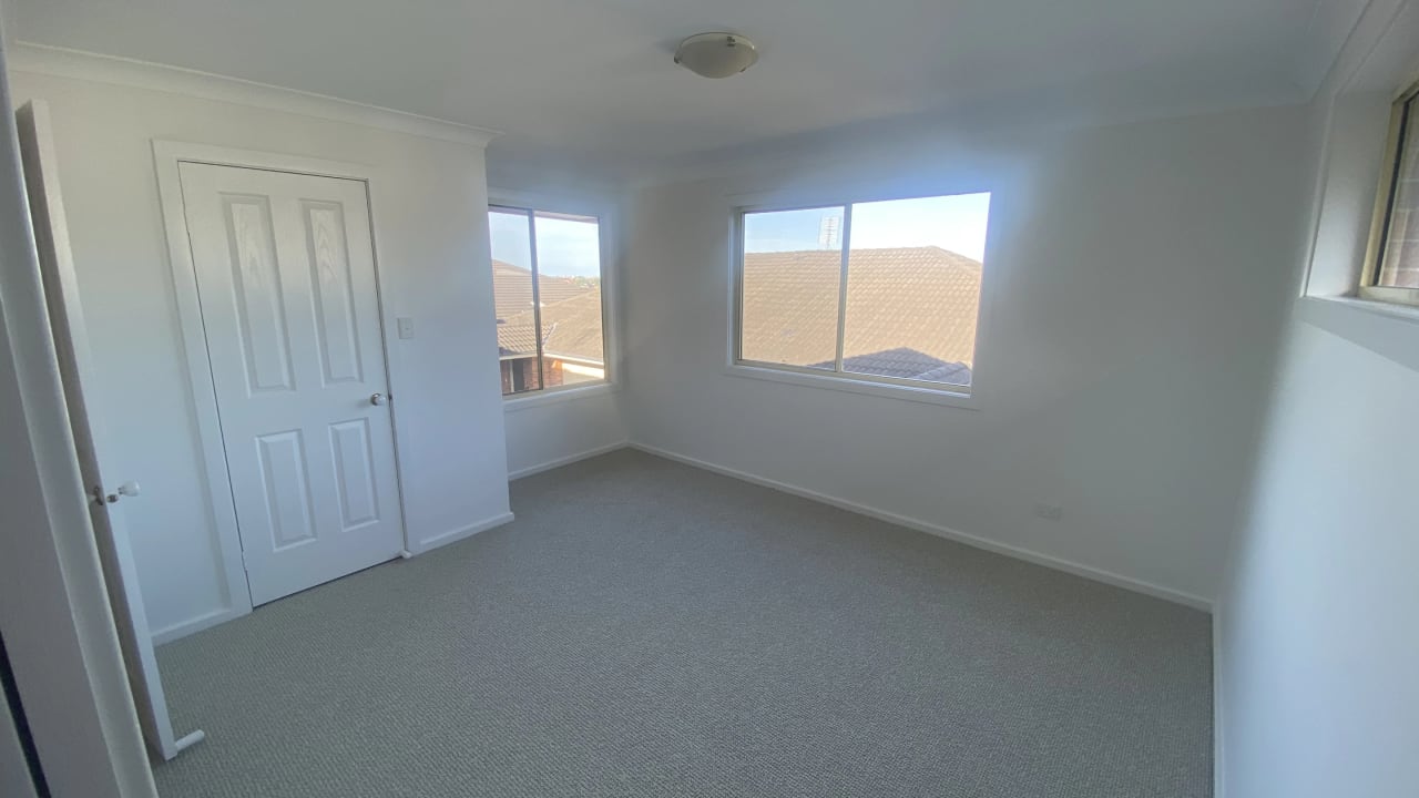 Unfurnished room with own bathroom